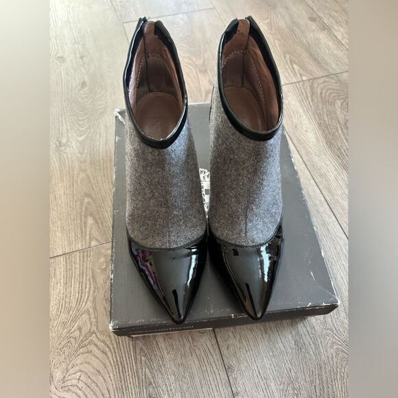 Vince camuto  black winter grey ankle boots - Picture 1 of 6